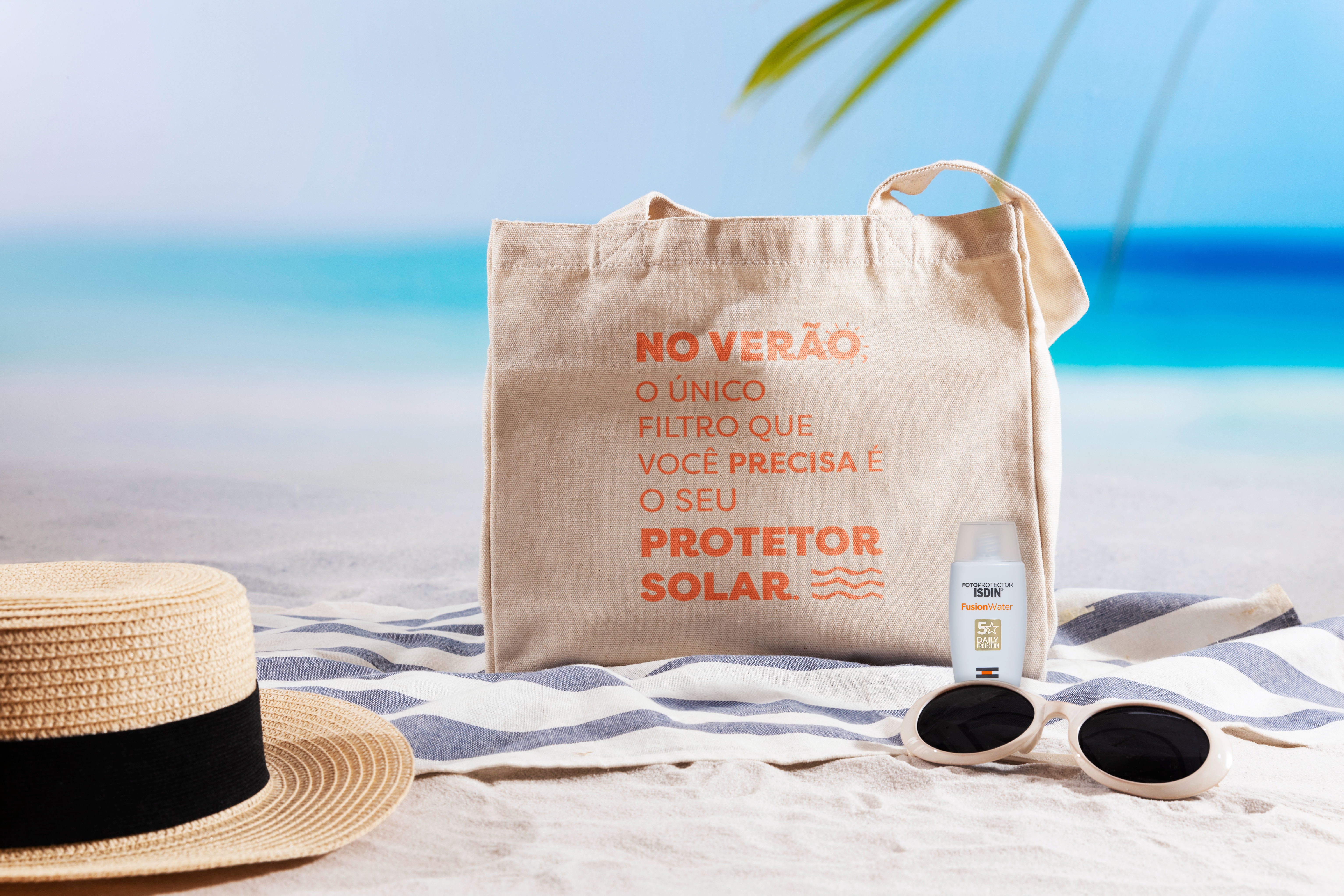 Isdin — Beach Bag Mockup